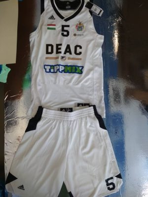 IMG-e33ed68996817d21fbce985c95965052-V